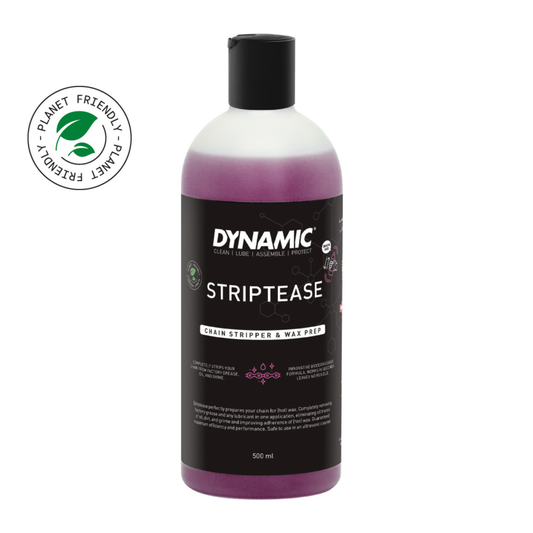 Dynamic Striptease Chain Degreaser 500 ml on biohajoava ketjunpuhdistusaine pyörän voimansiirron syväpuhdistukseen ennen voitelua tai kuumavahausta.