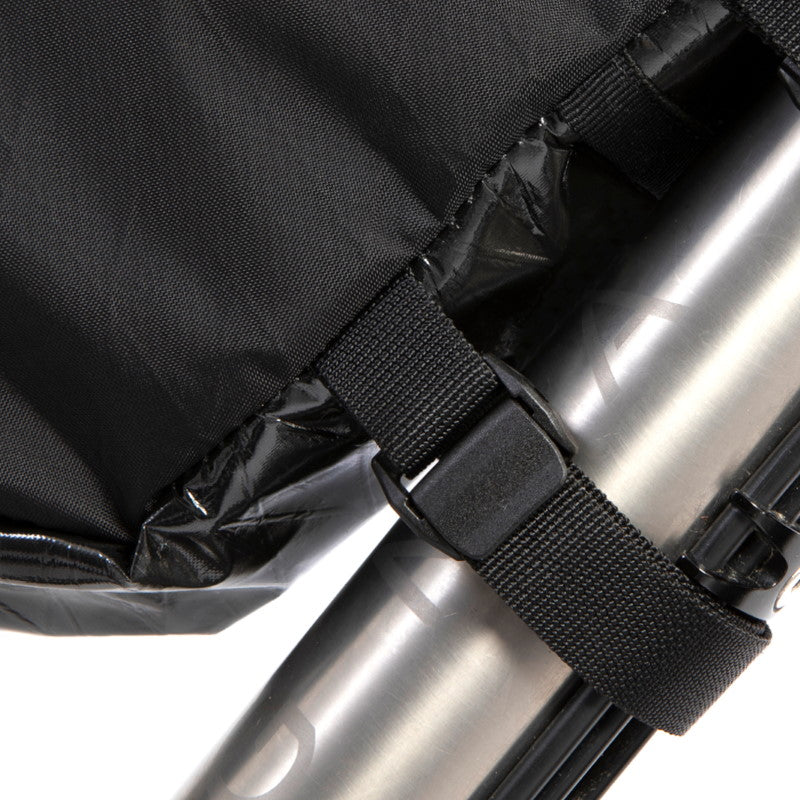 Restrap Adventure Race Frame Bag Large tukeva kiinnityshihna vakaaseen asennukseen pyörän rungossa