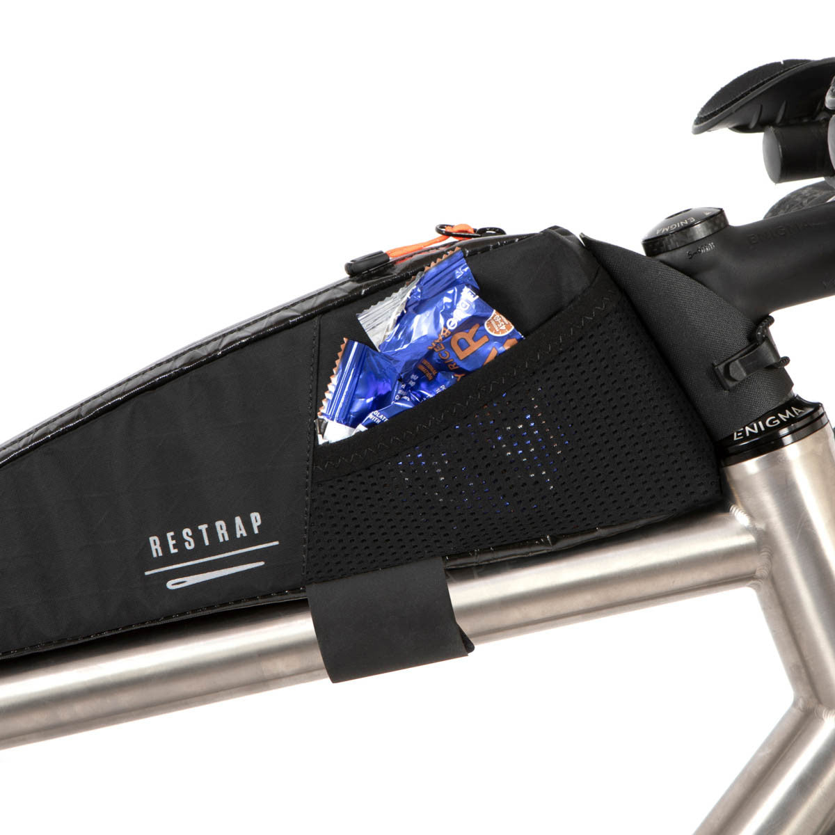 Restrap Race Top Tube Bag Short 1,2 l joustava verkkotasku energiapatukoiden ja pyöräilytarvikkeiden säilyttämiseen