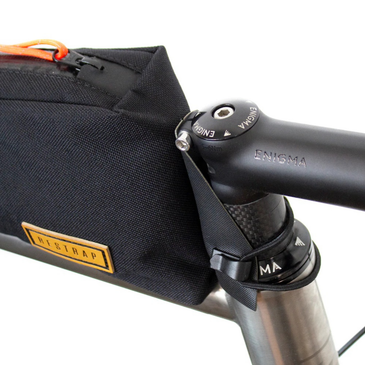 Restrap Top Tube Bag 0,8 l säädettävä kiinnitys pyörän ohjainlaakeriin ja yläputkeen